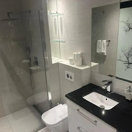 Apartament Osiedle Parkowe Darmowy Parking Podziemny Centrum Najlepsza Lokalizacja W Kielcach Kielce Zewnętrze zdjęcie